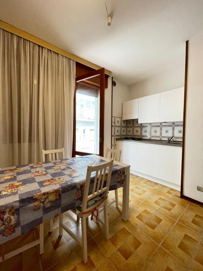 Condominio Union -Walterigato Apartments- Solo Per Famiglie- ลิโดดิเยโซโล ภายนอก รูปภาพ