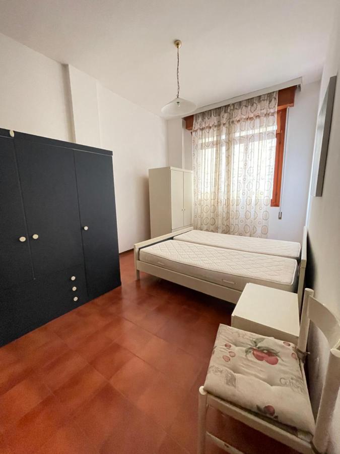 Condominio Union -Walterigato Apartments- Solo Per Famiglie- ลิโดดิเยโซโล ภายนอก รูปภาพ