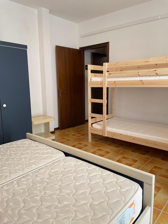 Condominio Union -Walterigato Apartments- Solo Per Famiglie- ลิโดดิเยโซโล ภายนอก รูปภาพ